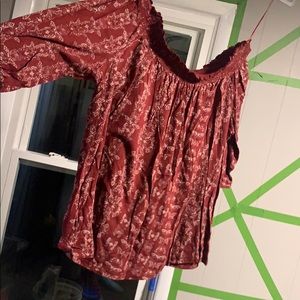 Off the shoulder patterned blouse!